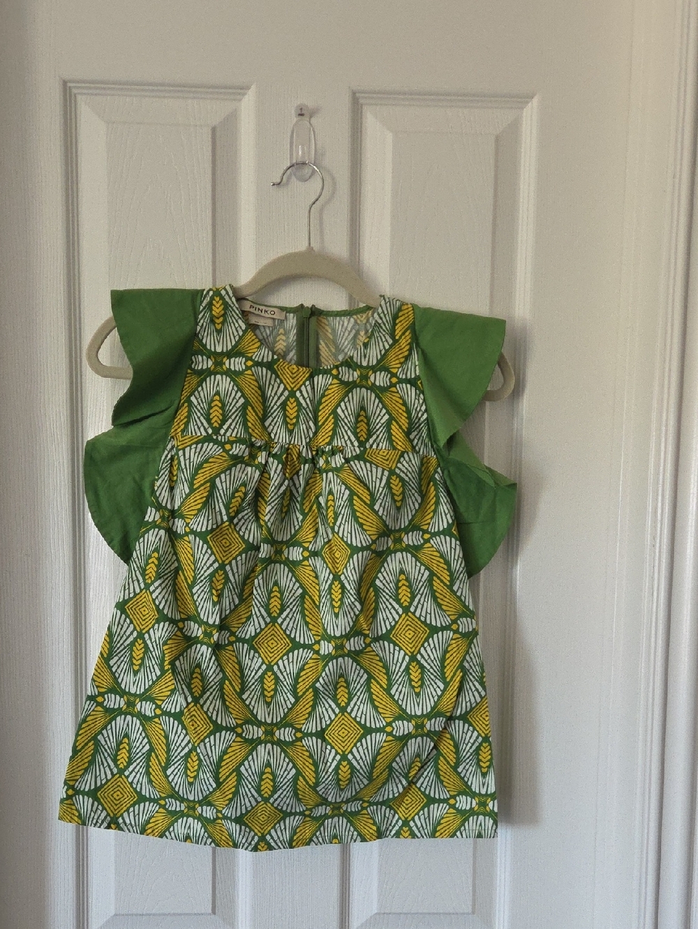 PINKO Green & Yellow Printed Ruffle/Flutter Sleeve Top. Size 6